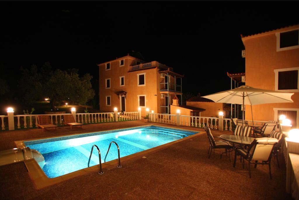 Georgia Apartments Stafylos Exterior photo